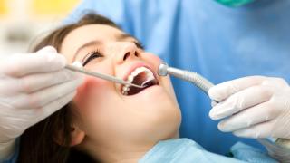 Zahnarzt Behandlung